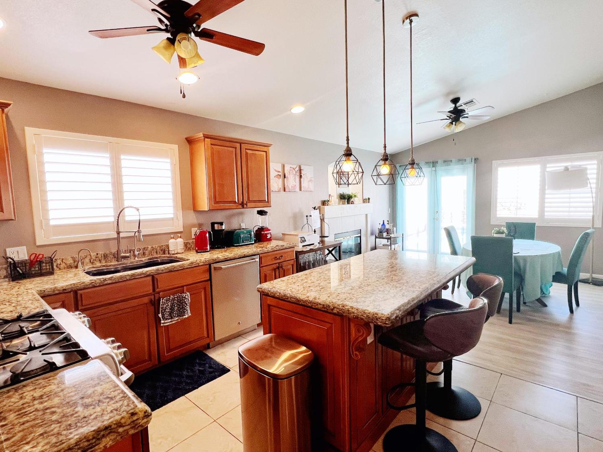 Amazing Heated Pool And Private Hot Tub 3Br In Heart Of Lv Villa Las Vegas Exterior foto