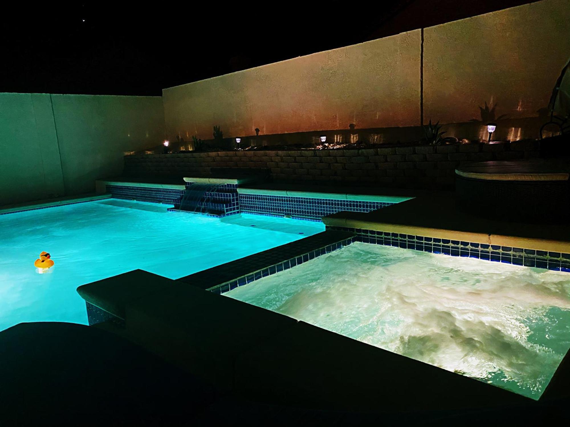 Amazing Heated Pool And Private Hot Tub 3Br In Heart Of Lv Villa Las Vegas Exterior foto